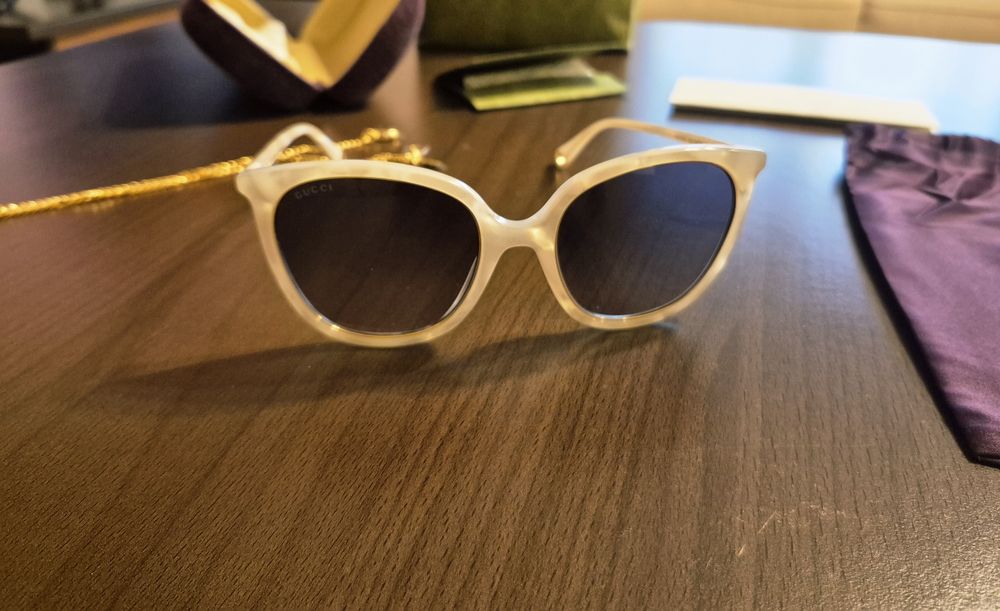 Vând ochelari Gucci originali