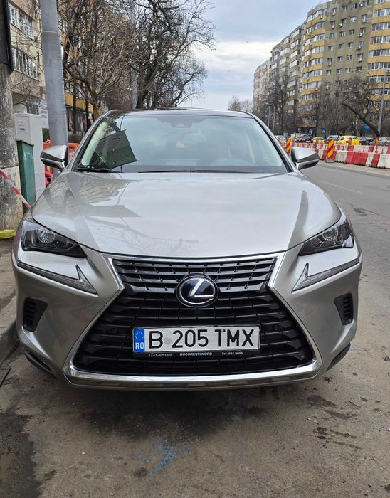 LEXUS NX 300H 4x4 Plafon Panoramic