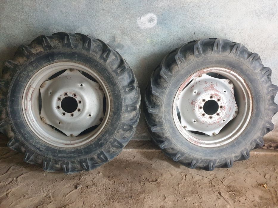 Roti tractor 13,6x28