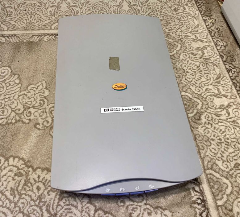 Scanner HP ScanJet 6300C A4 USB Paralel funcțional fără alimentator