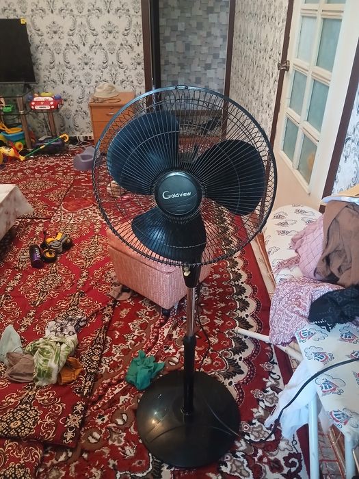 Вентилятор стоячний