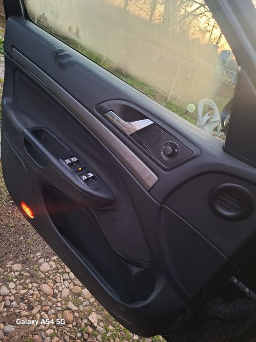Skoda Octavia 2  2.0 TDI 140 cai bkd impecabil