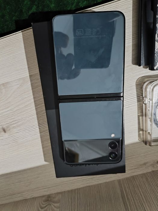 Samsung galaxy z flip 3