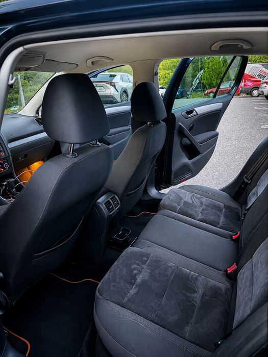 VOLKSWAGEN Golf 2010 — imagine 4