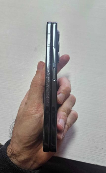 Samsung Galaxy Z Fold5