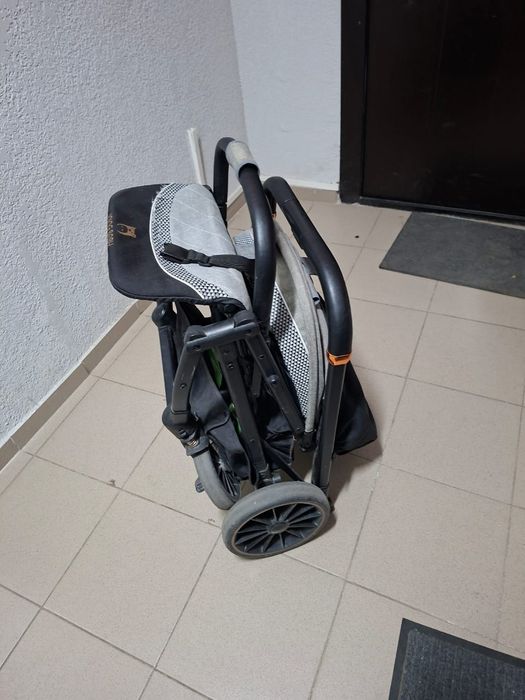 Коляска в хорошем состоянии