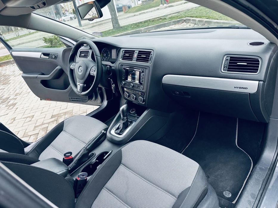 VW Jetta Hibrid, an 2013, 223.000+ km, DSG, 1.4 TSI 177 CP; euro 6