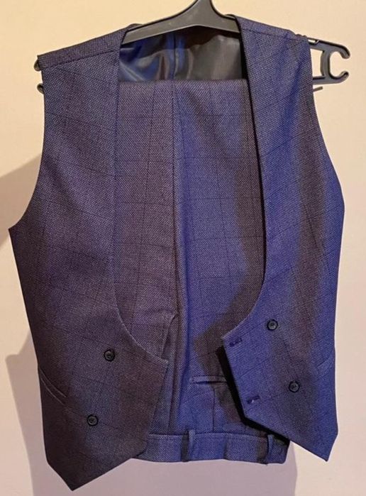 Продаю кастюм шалбар.