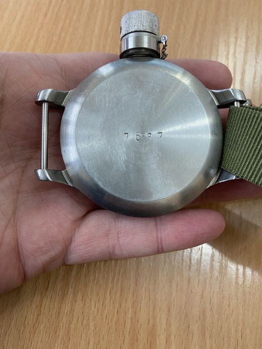 Продаю часы