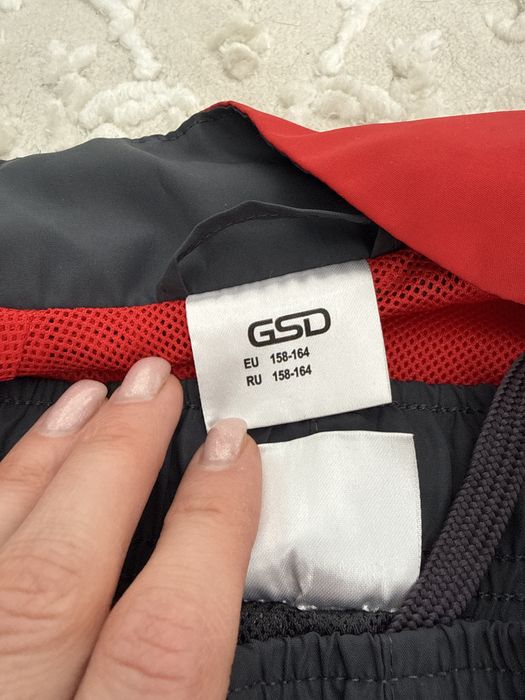 Костюм спортивный