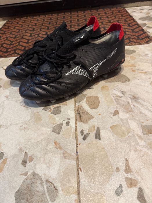 Футбольные бутсы