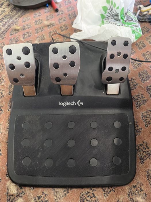 Продавам logitech g29 + shifter