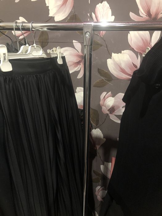 Гардеробна штанга