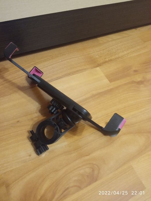 Держатель для телефона на руль