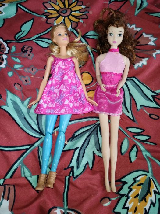 Păpuși Barbie Elegante