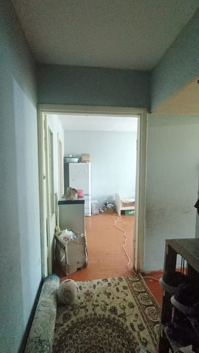 Продаётся 2х ком. кв. в 7мкр дом 13
