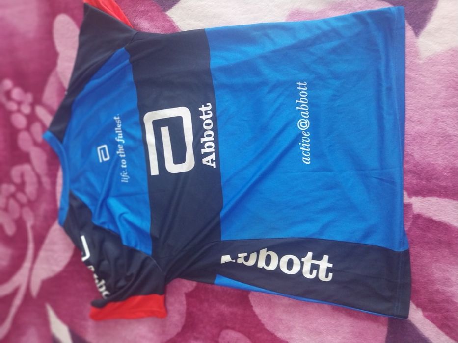 Vănd tricouri originale de fotbal disponibile toate  mărimile preț neg