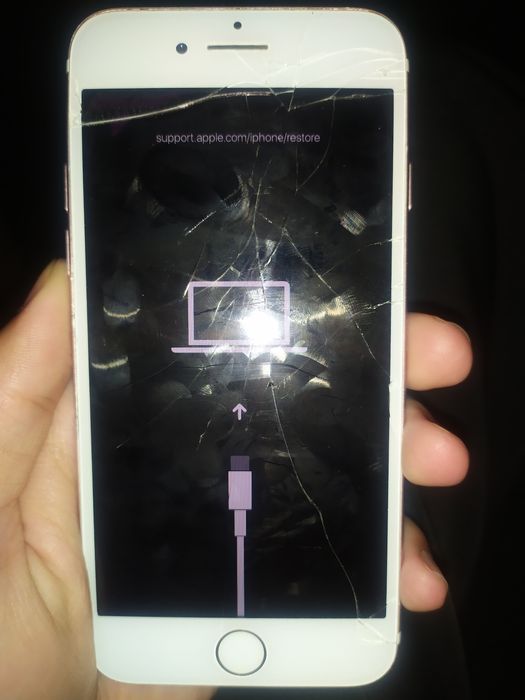 продаеться iPhone 7 256gb