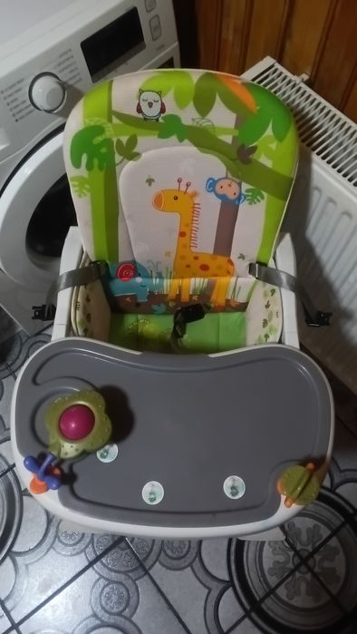 Vând scaun masa bebelus