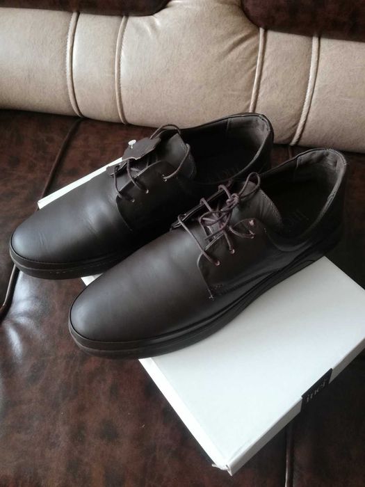 Кожени обувки елегантни