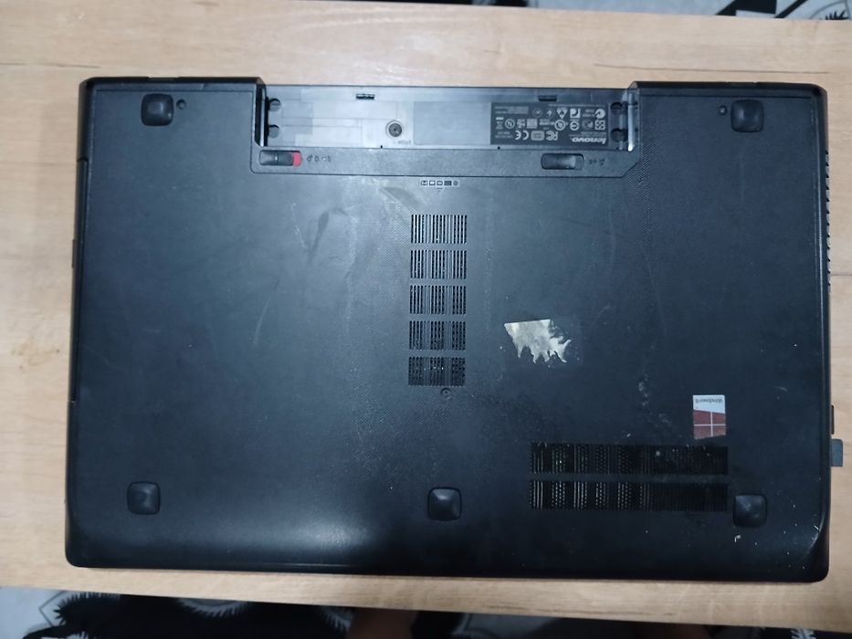 Lenovo G700 без акб.