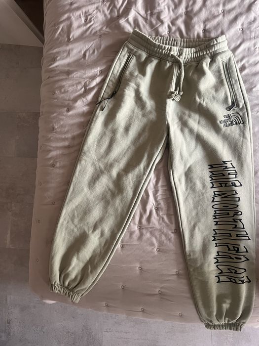 The North Face sweatpants