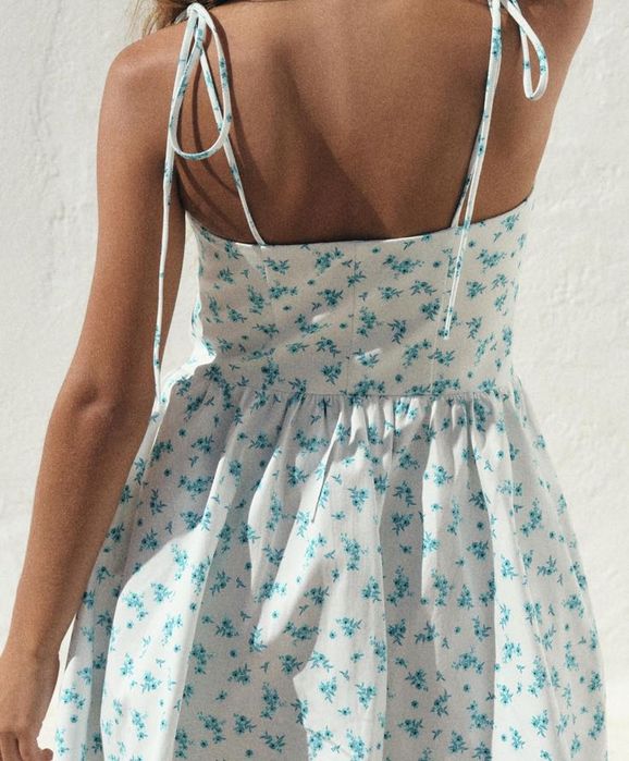 Къса рокля Зара нова