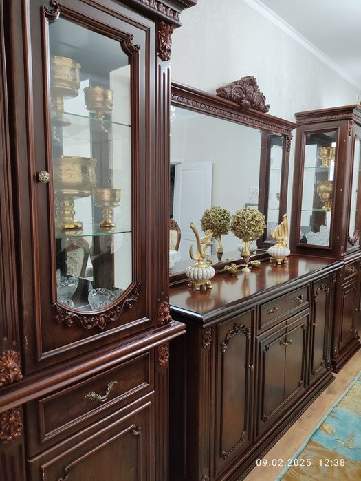 Продается комплект гостиной мебели