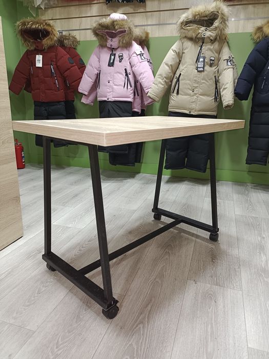 Столик жулнальный