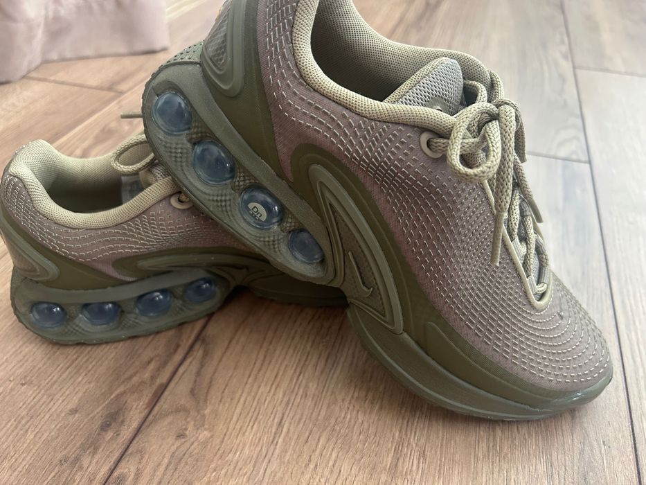 NIKE AIR MAX DN размер 39