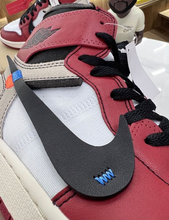 Обувки Nike Air Jordan Off-White x1 Retro OG Sneaker in Chicago