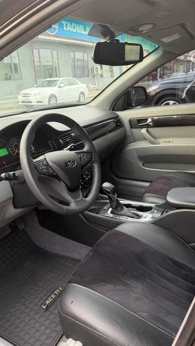 Qora Gentra 2023 yil 26000 probeg