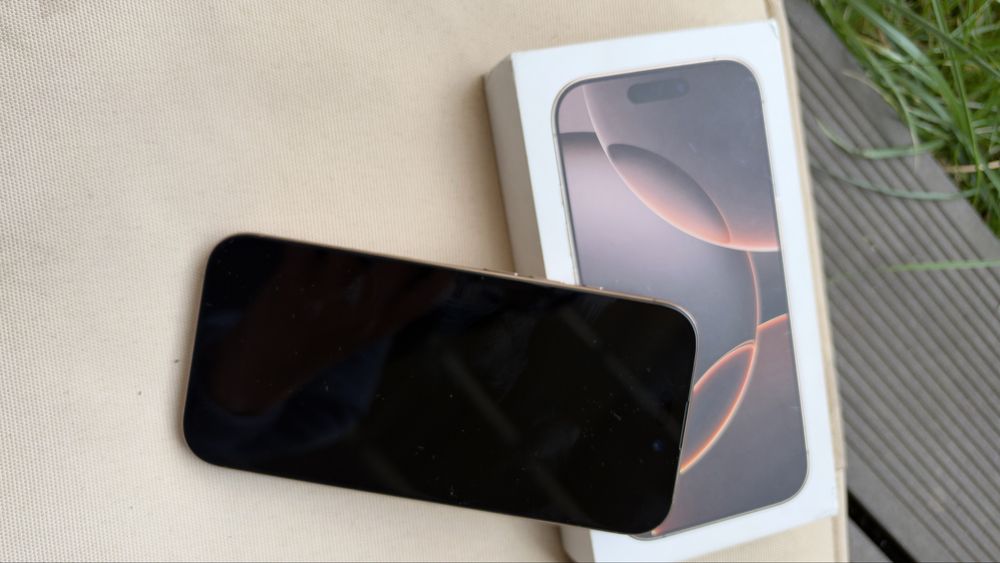 Iphone 16 pro 128 gb Gold