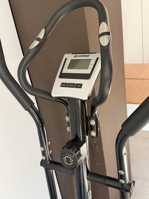 Элипс тренажер Grand