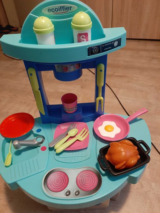 Детска кухня с аксесоари