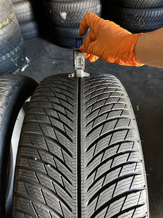 2 anvelope iarna 255/40/20 , Michelin , DOT 2023 , 6 mm !
