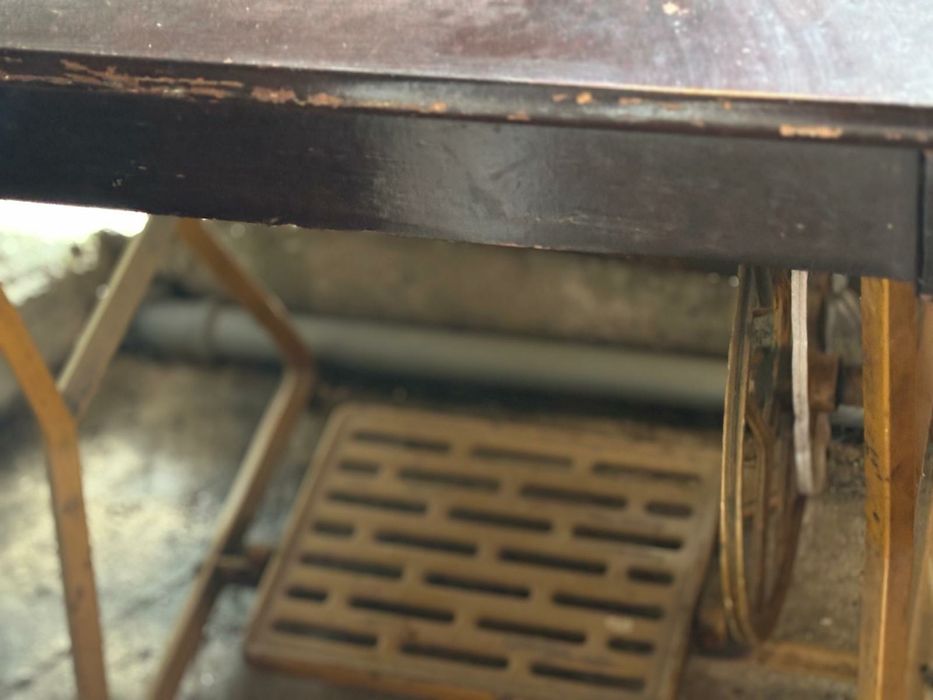 Masina de cusut vintange,veche