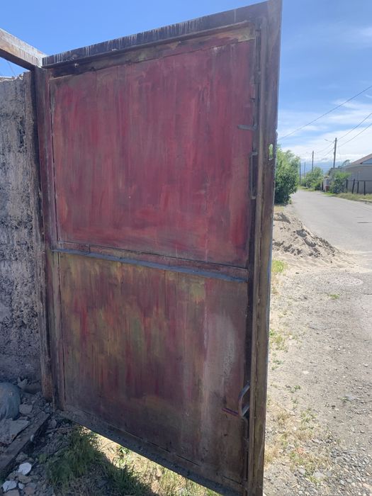 Продам забор от гаража
