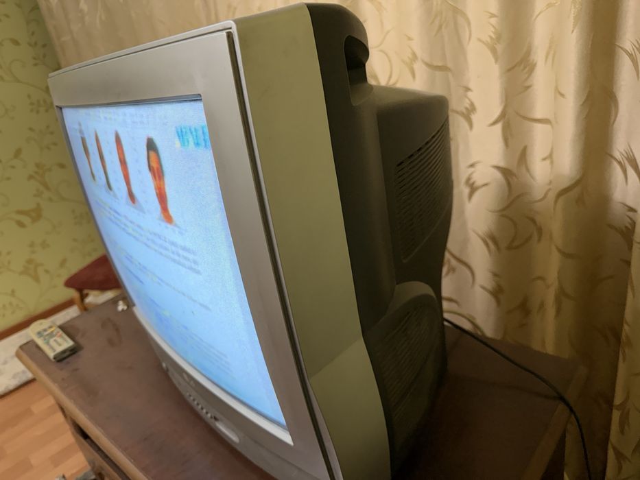 Телевизор LG полностью рабочий