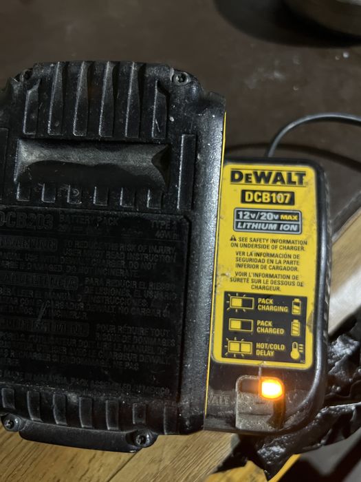 Девальт dcd794 в отличном состоянии