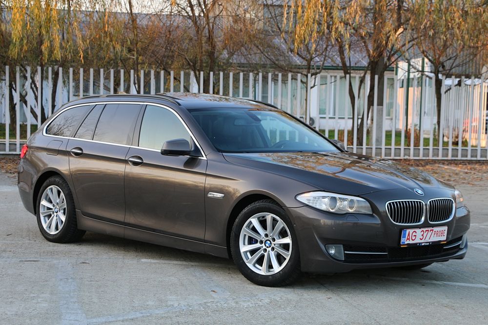 BMW 3.0d/RATE /Panoramic/ Camere 360°/Soft Close/Interior Piele Sport