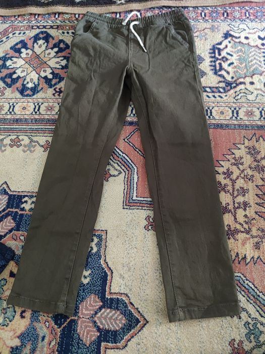 Продавам детски дрехи за момчета