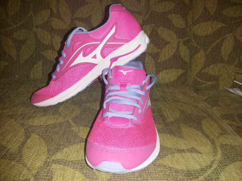 Маратонки Mizuno