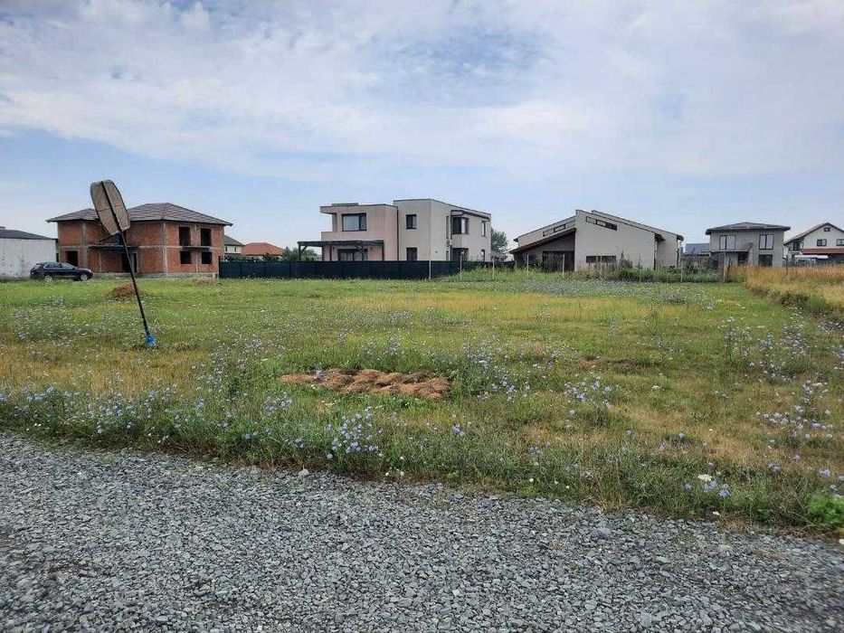 Proprietar vand teren intravilan 700 mp Cartier Europa Sacalaz