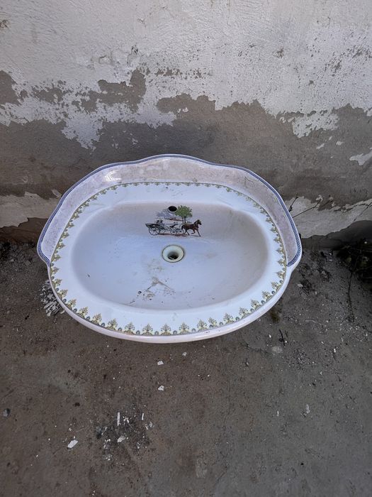 Раковина тюльпан б/у