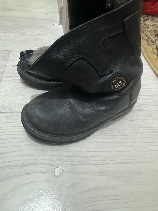 Куртка осенный 2000 тг