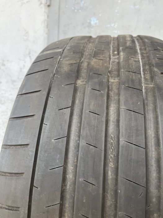 2 бр. летни гуми 265/40/20 Kumho DOT 4421 4,5 mm