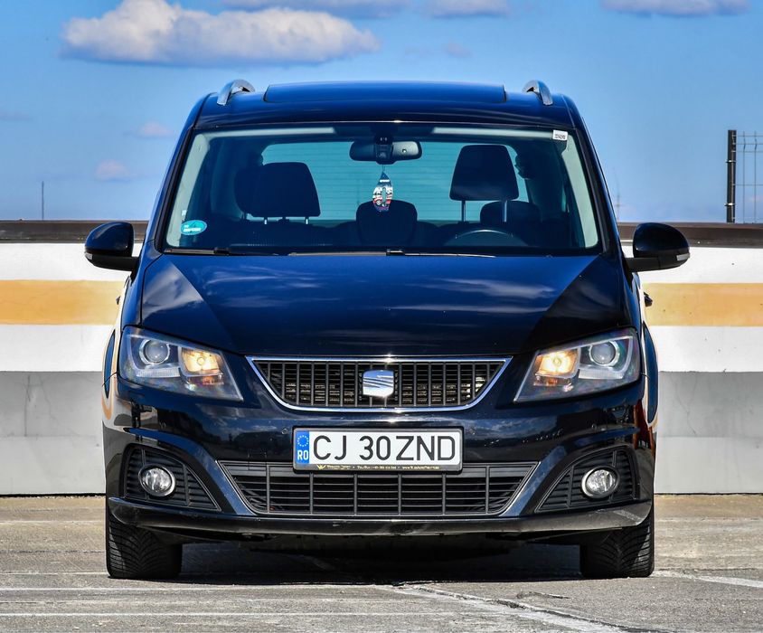 Vând Seat Alhambra