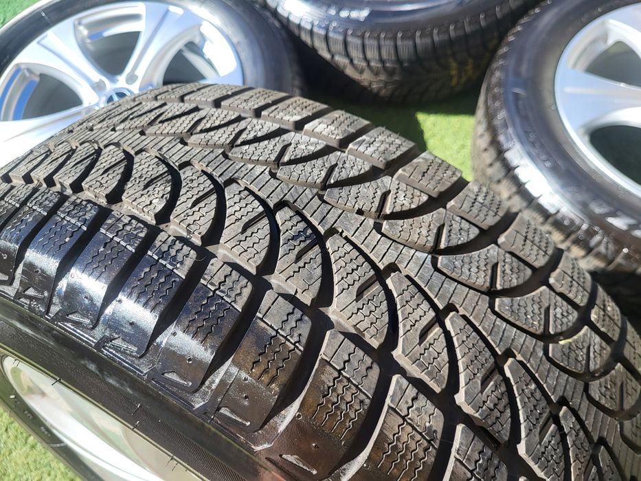 4 бр зимни 235/60/18 Bridgestone