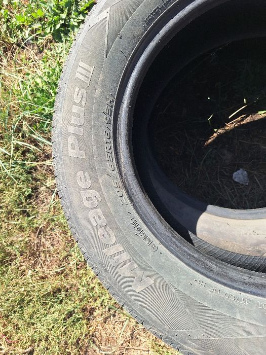 Продам шины 205/65/16